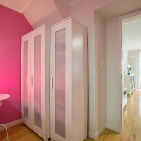 Guestready - Colorful 1br Apt - 15 Mins To Castelo De S Jorge شقة Lisboa